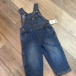 Oshkosh bibs toddler boy- 2T